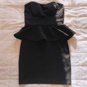 ❌SOLD❌ Black Peplum Bodycon Dress